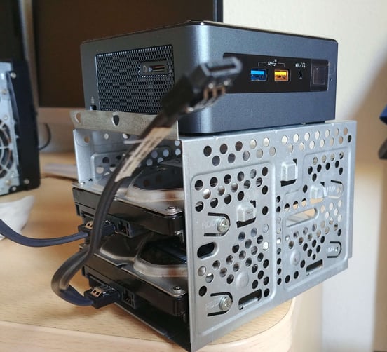 Intel NUC i3 インテルミニPC NUC8i3BEH Intel NUC ミニPC