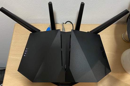 ASUS RT-AX82U Router Gaming AX5400 Wi-Fi 6 802.11ax Doble Banda