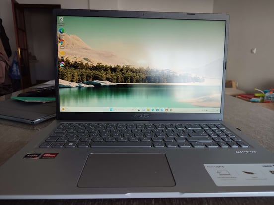 Portátil ASUS M515UA-EJ486W AMD Ryzen 7 5700U/16GB/512GB SSD/15.6