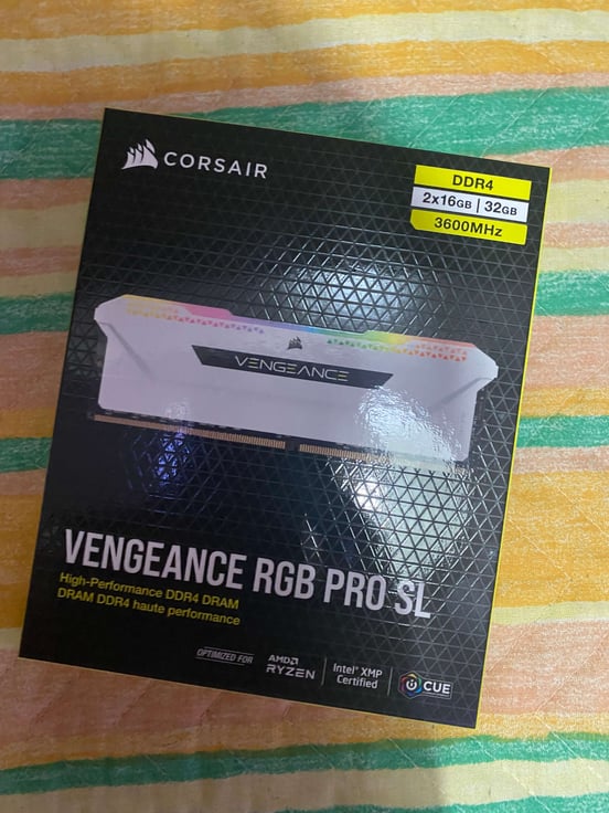 Memoria RAM Corsair Vengeance RGB Pro SL White DDR4 3600 PC4-28800