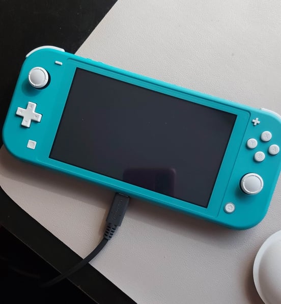 Nintendo Switch Lite Azul Turquesa Reacondicionado | PcComponentes.com