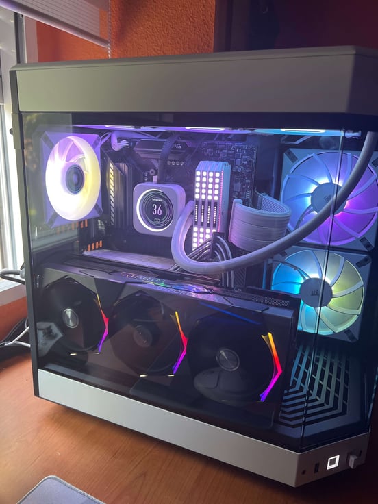 Torre PC Hyte Y60 Snow White Edition Cristal Templado USB 3.0