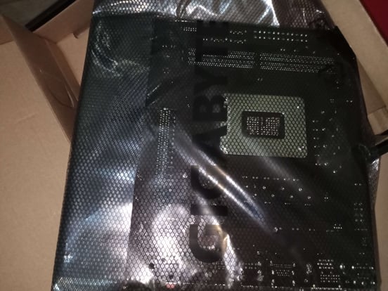 Gigabyte H610M S2H DDR4 Placa Base Intel H610 Express LGA 1700 Micro Atx Negro