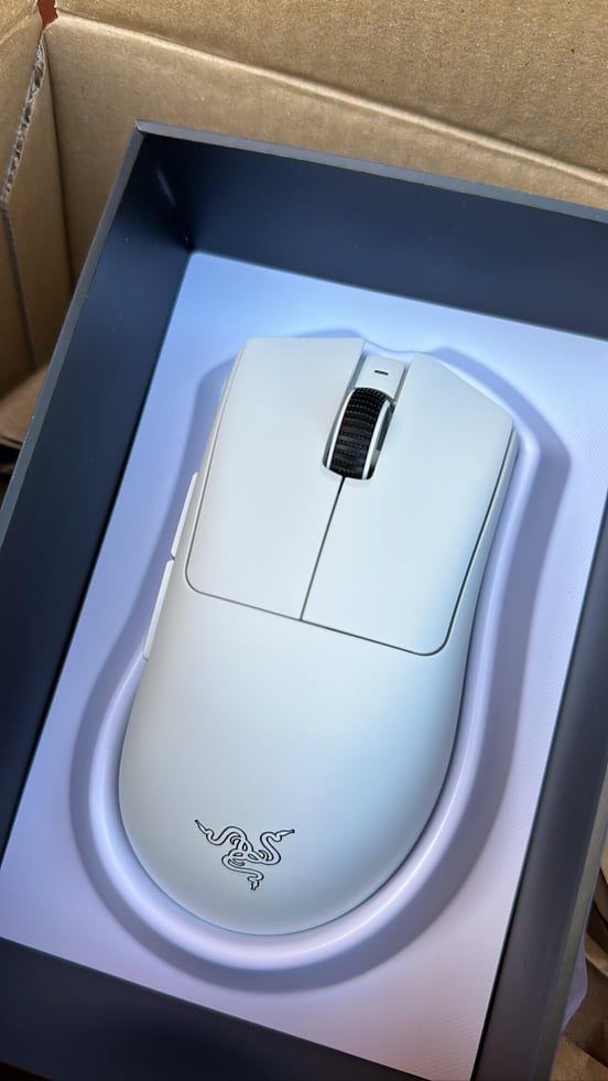Razer DeathAdder V3 Pro Ratón Gaming Inalámbrico 30000 DPI Blanco