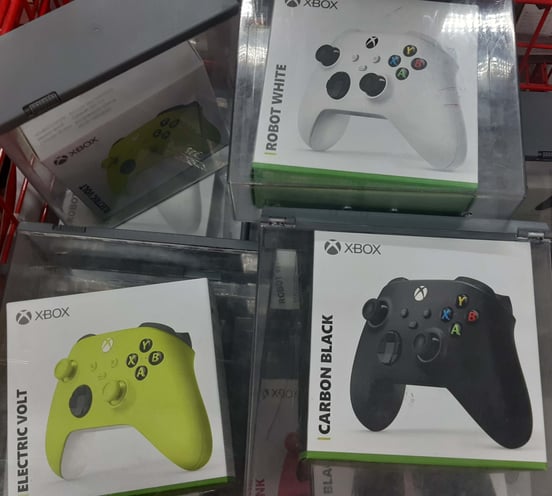 Manette Xbox Sans Fil - Compatible Xbox Series X/S, Xbox One Et PC - Design Ergonomique Avec Grip Texturé - Couleur Noir Carbone
