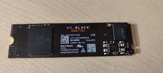 Disco Duro WD Black SN770 2TB Disco SSD 5150MB/S NVMe PCIe 4.0 M.2