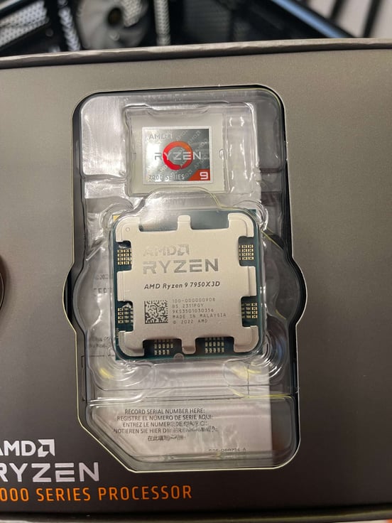 中古】AMD Ryzen 9 7950X3D (4.2GHz/TC:5.7GHz) BOX AM5/16C/32T