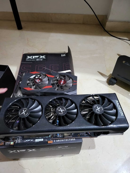 Tarjeta Gráfica XFX Speedster SWFT 319 AMD Radeon RX 6800 16GB