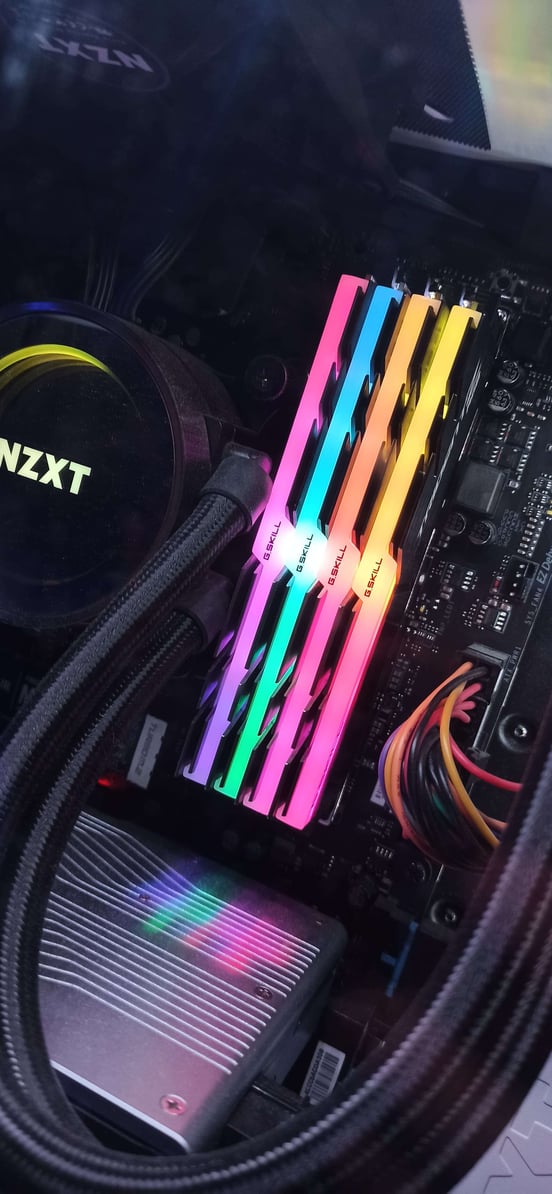 Memoria RAM G.Skill Trident Z RGB DDR4 3200 PC4-25600 16GB 2x8GB