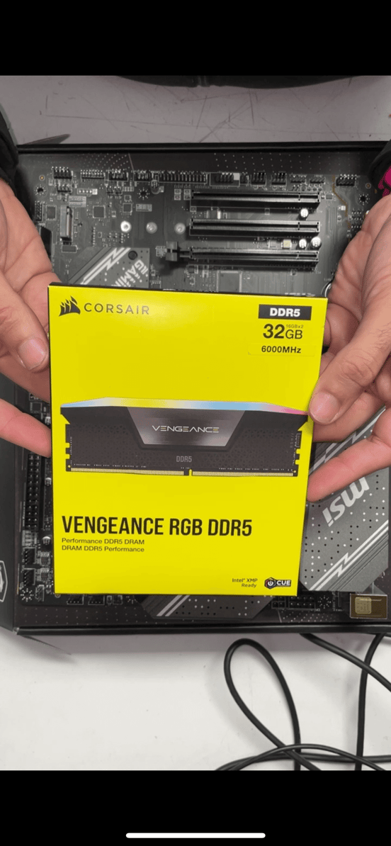 Memoria RAM Corsair Vengeance RGB DDR5 6000MHz PC5-48000 32GB