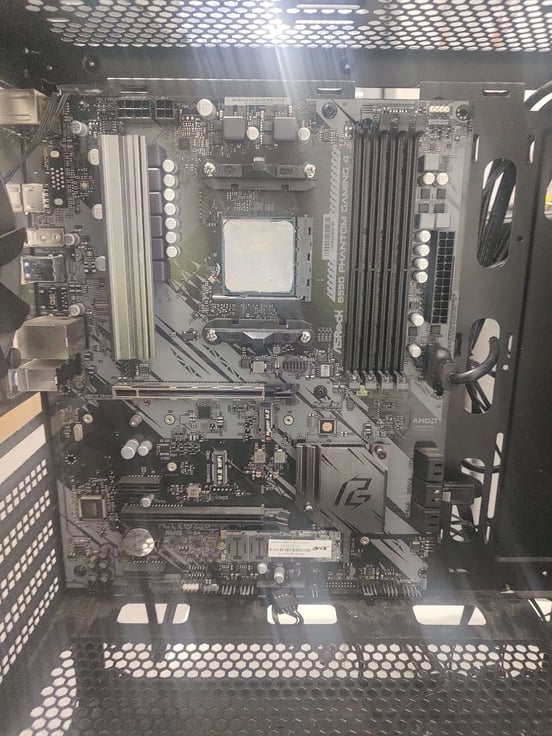 Asrock B550 Phantom Gaming 4 | PcComponentes.com