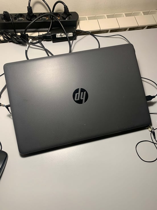 Portátil HP 250 G7 Intel Core i5-1035G1/16GB/512GB SSD/MX110/15.6