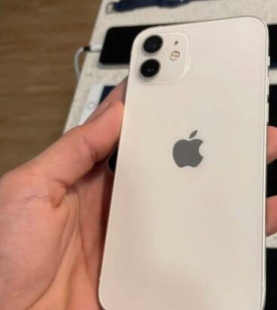 Apple iPhone 12 64GB Blanco Libre Reacondicionado | PcComponentes.com