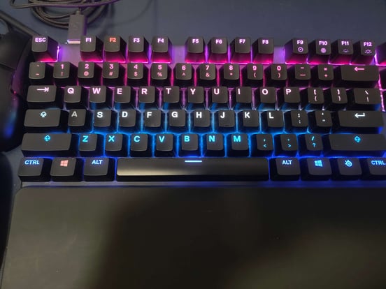 SteelSeries Apex 9 Mini Teclado Mecánico Gaming RGB (USA