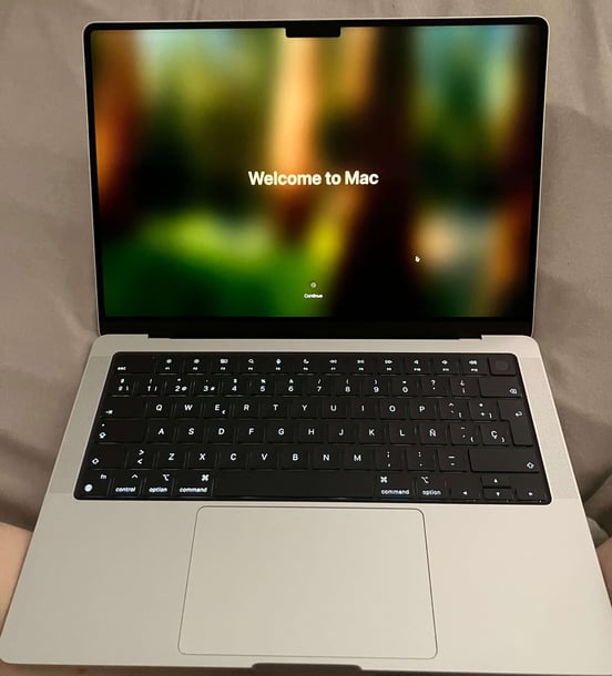 Portátil Apple MacBook Pro Apple M4 Pro 12 Núcleos/24GB/512GB SSD