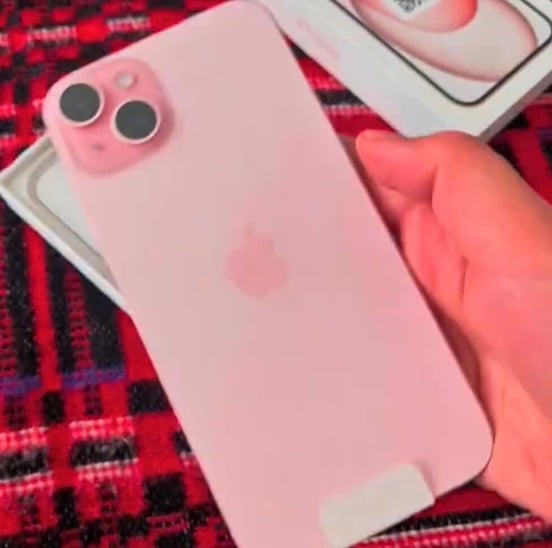 Apple iPhone 15 Plus 128GB Rosa Libre Reacondicionado