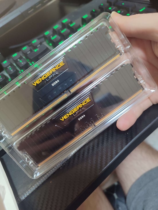 Corsair Vengeance LPX DDR4 3200MHz PC4-25600 64GB (2x32GB) CL16