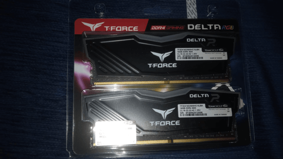 Memoria RAM Team Group T-Force Delta RGB DDR4 3600MHz PC4-28800