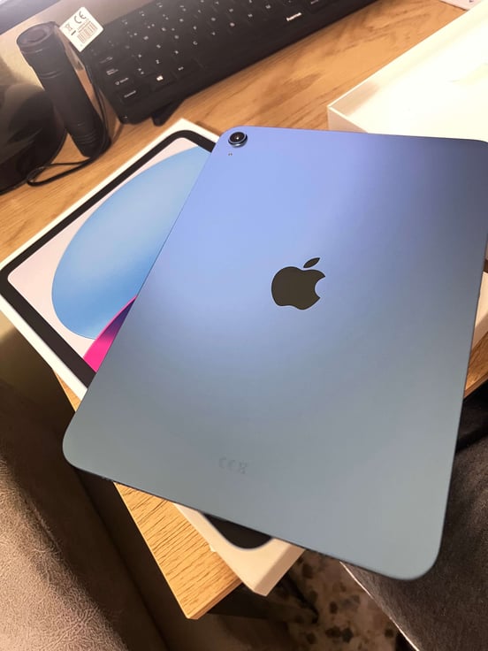 Apple iPad 2025 11