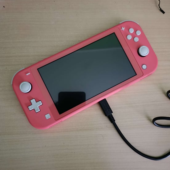 Nintendo Switch Lite Hyrule Edition + 12 Meses Nintendo Switch