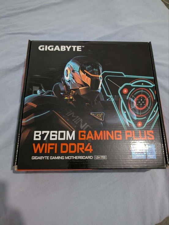 motherboard gigabyte b760m gaming plus wifi ddr4